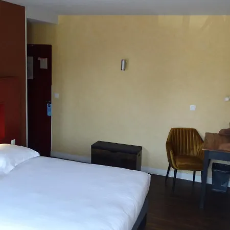 La Croix D'or Logis 3* Le Faouët